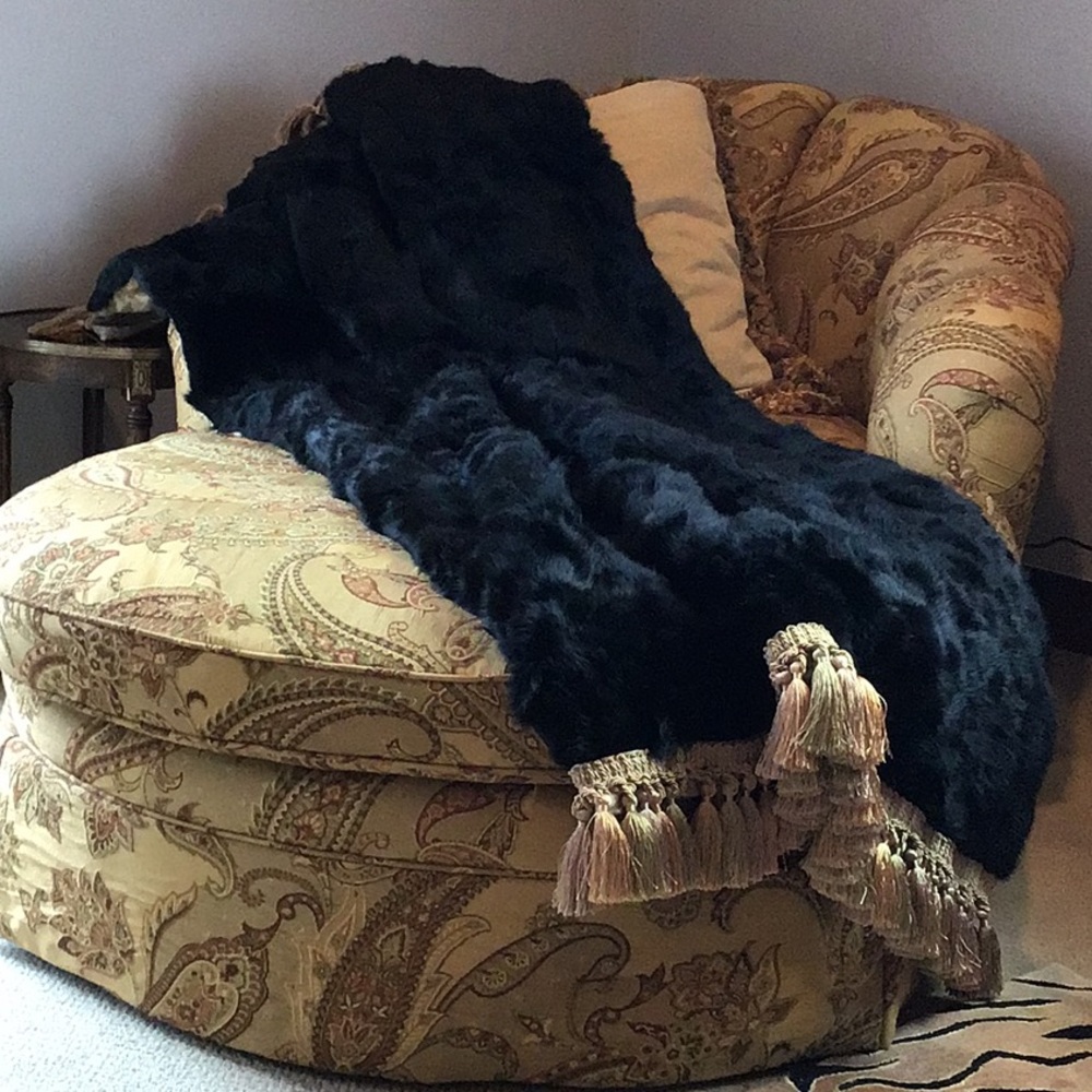 Oversize FOX FUR THROW with multi Fringe